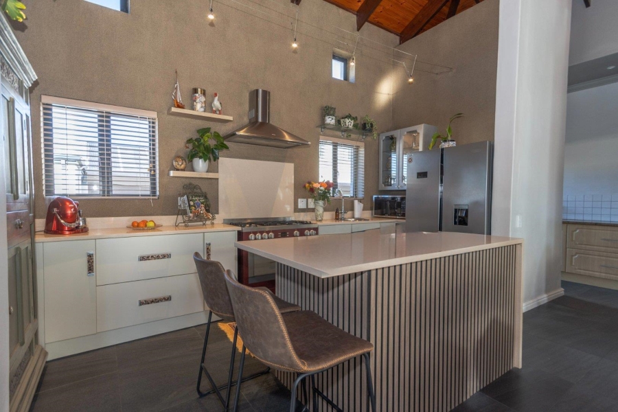 4 Bedroom Property for Sale in Atlantic Beach Golf Estate Western Cape